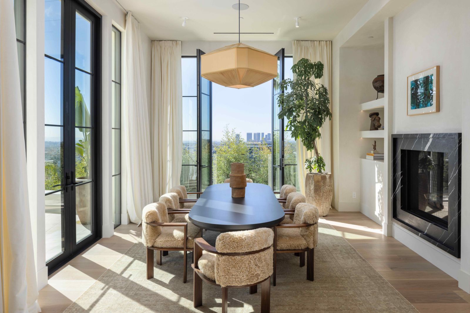 The sun-kissed dining room with unimpeded views (Photo: Sam Frost)