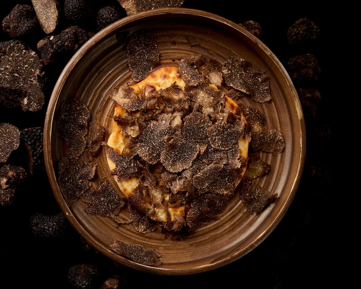 Black truffle kulchette (Photo: Revolver)