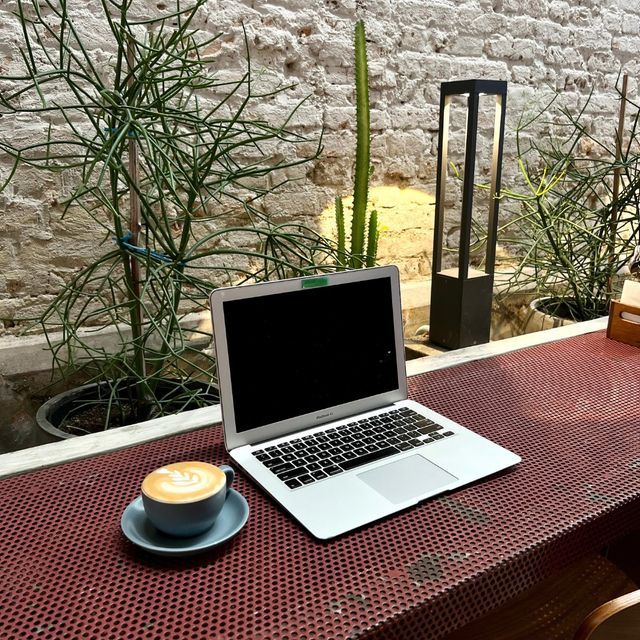 Work setup at Lokl Coffee Co (Photo: Instagram / @loklcoffee)