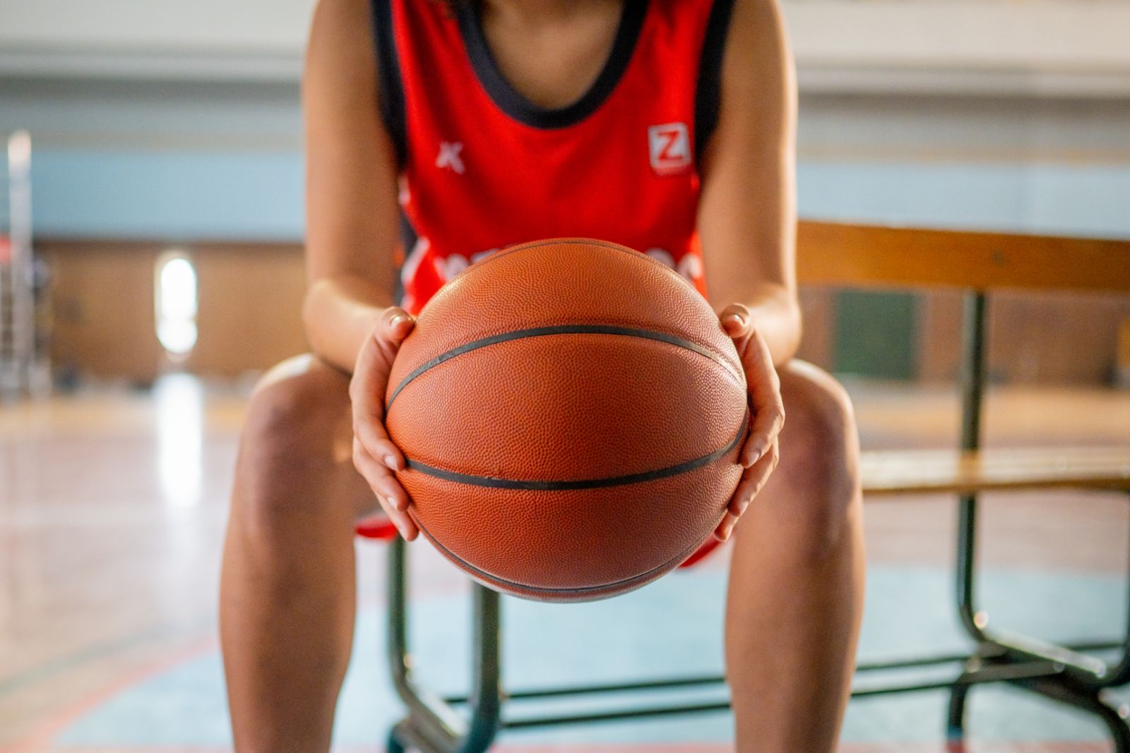 Basketball player on the bench (Photo: Getty Images)